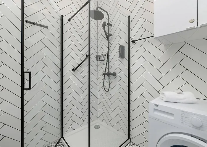 Unique Marina 1 With Spacious Balcony In By Renters * 科沃布热格